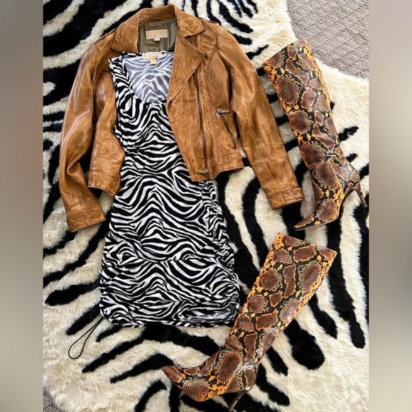 Michael Kors Leather Moto Biker Jacket Distressed Tan Luggage XS Small AUTHENTIC - Picture 3 of 14